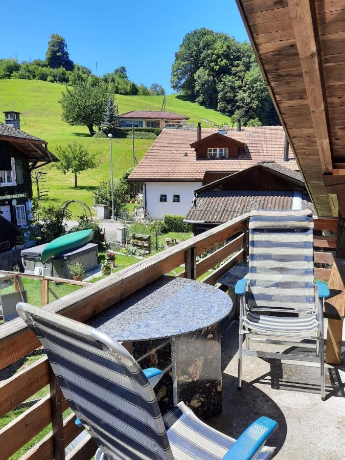 Berner Oberland Apartamento Därligen Exterior foto